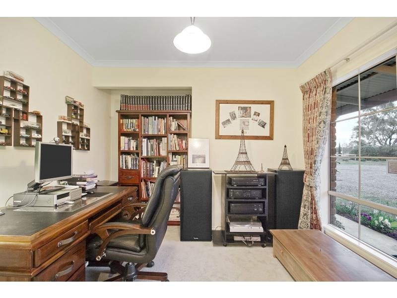 82-84 Lakes Boulevard, Pearcedale VIC 3912