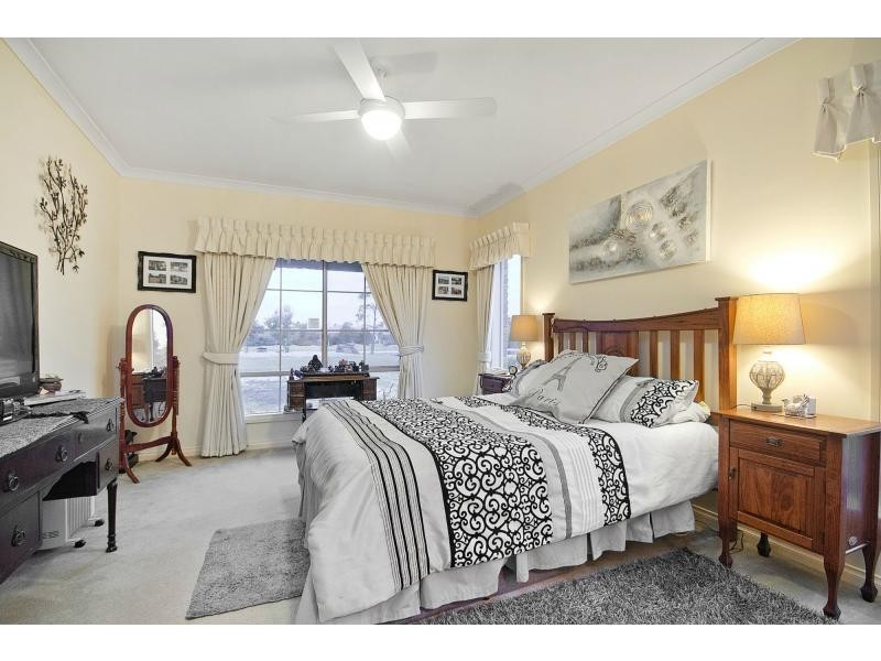 82-84 Lakes Boulevard, Pearcedale VIC 3912