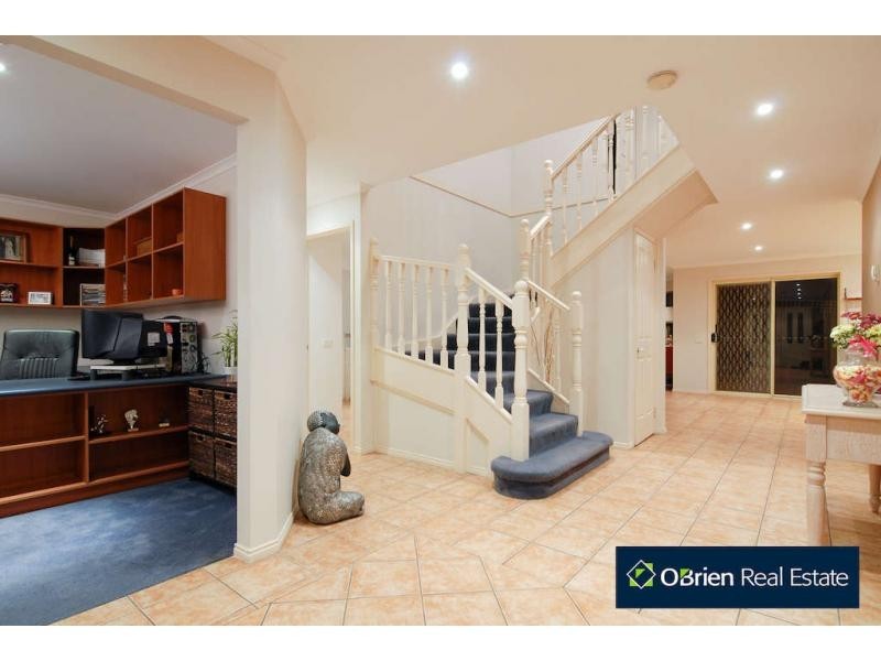 1 Allardice Parade, Berwick VIC 3806