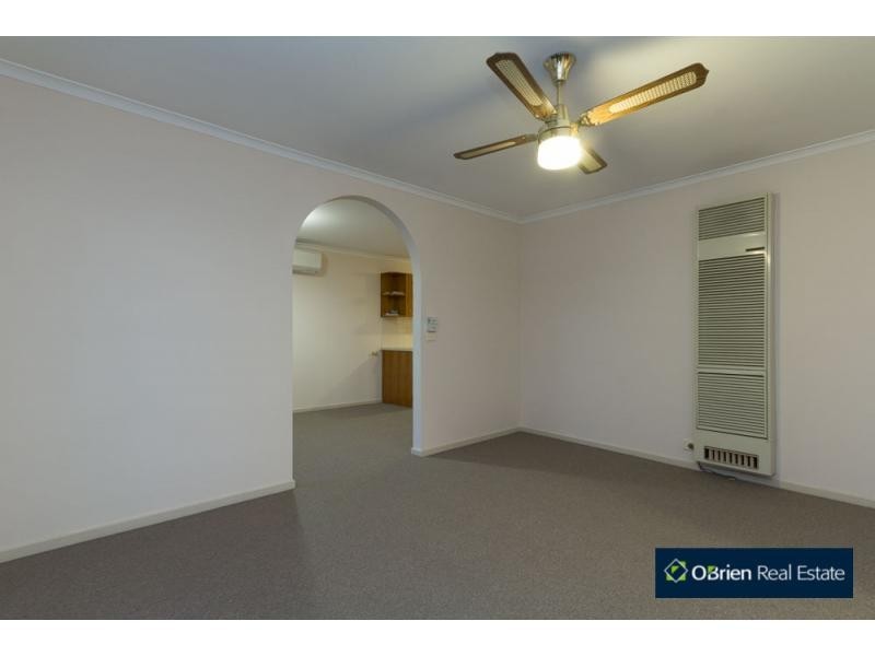 1/67 Clarendon Street, Cranbourne VIC 3977