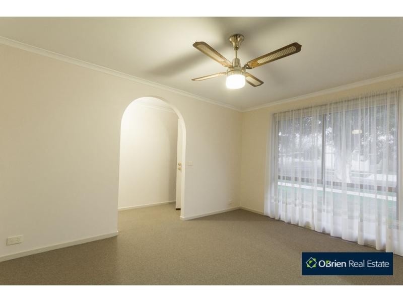 1/67 Clarendon Street, Cranbourne VIC 3977