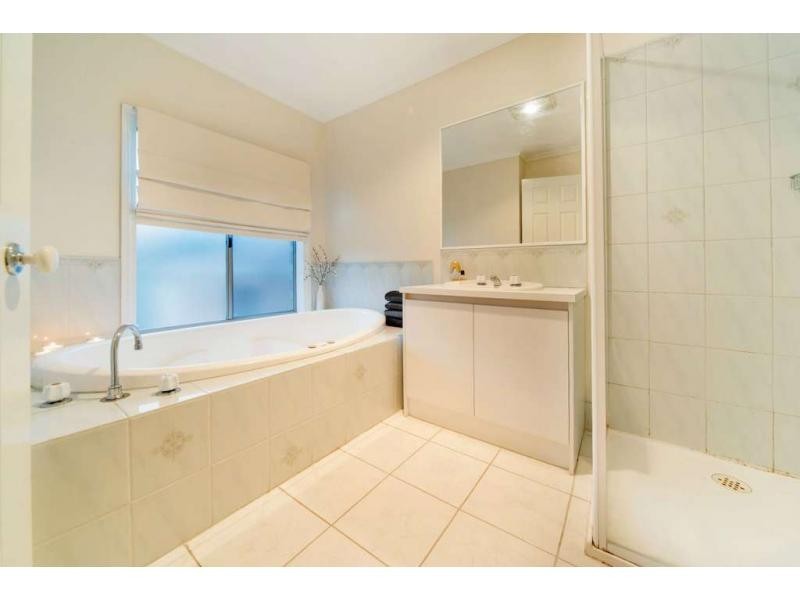 8 Nevada Court, Berwick VIC 3806