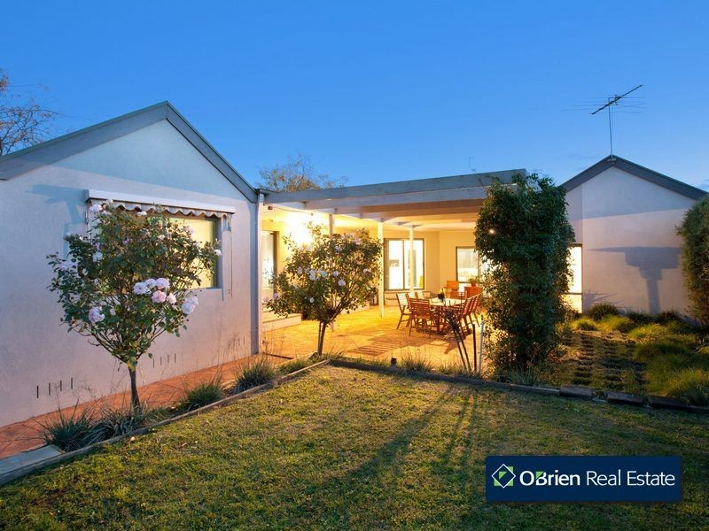 1 Cord Close, Berwick VIC 3806