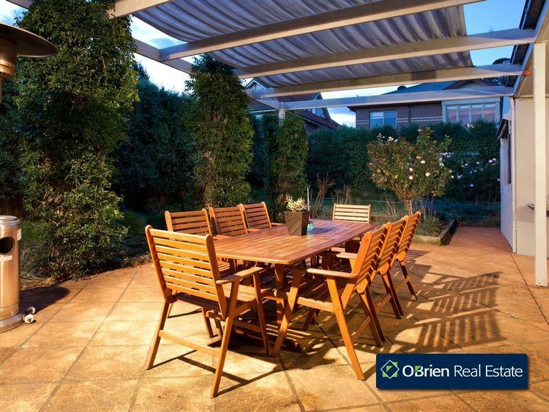 1 Cord Close, Berwick VIC 3806