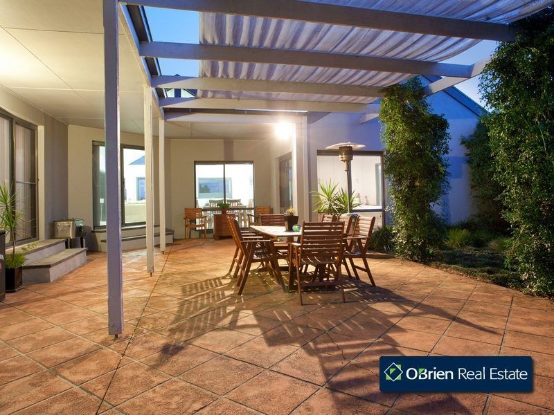 1 Cord Close, Berwick VIC 3806