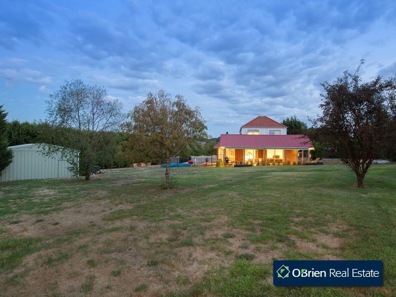 9 Eden Grove, Narre Warren South VIC 3805