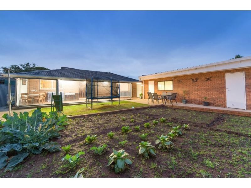 34 Cairns Road, Hampton Park VIC 3976