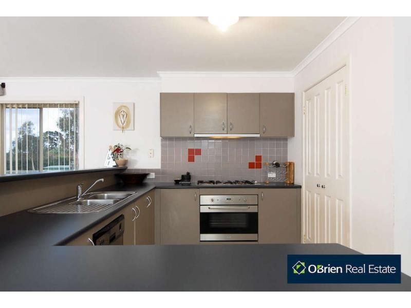 5 Shane Court, Berwick VIC 3806