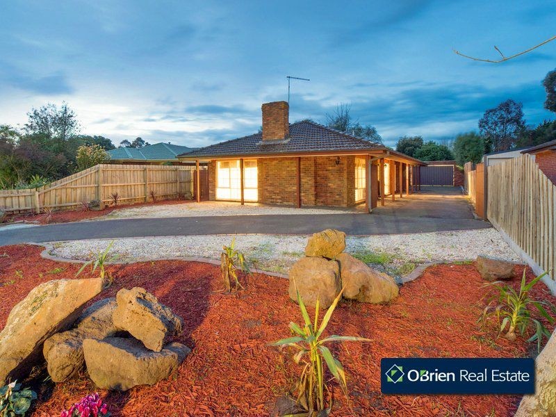 58 Saxonwood Drive, Narre Warren VIC 3805