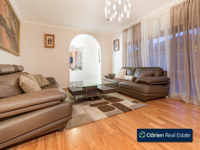 58 Saxonwood Drive, Narre Warren VIC 3805