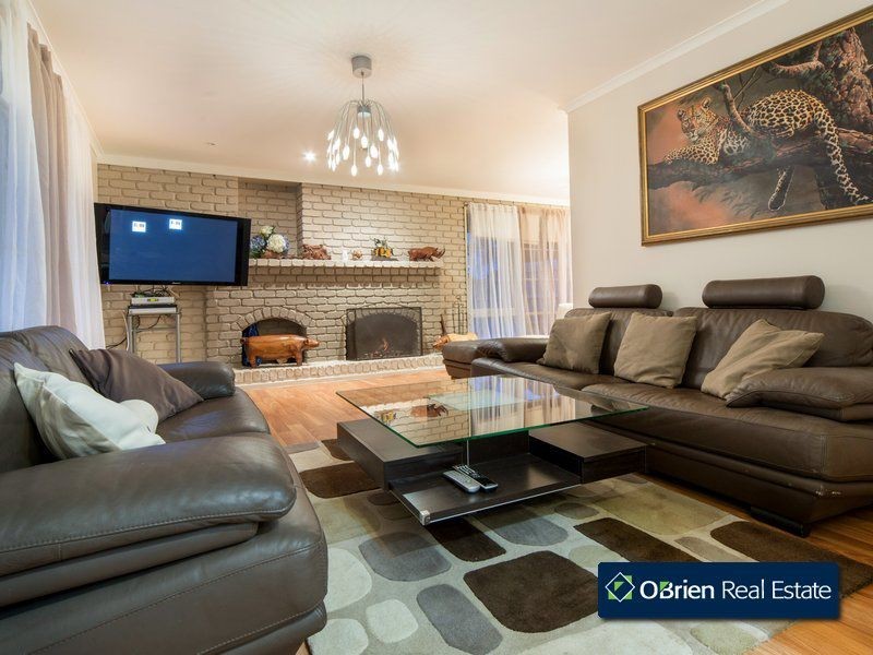 58 Saxonwood Drive, Narre Warren VIC 3805