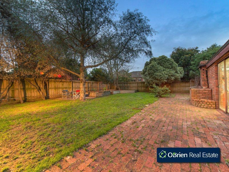 58 Saxonwood Drive, Narre Warren VIC 3805