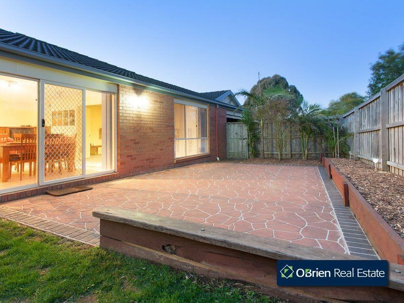 6 Yalumba Court, Berwick VIC 3806