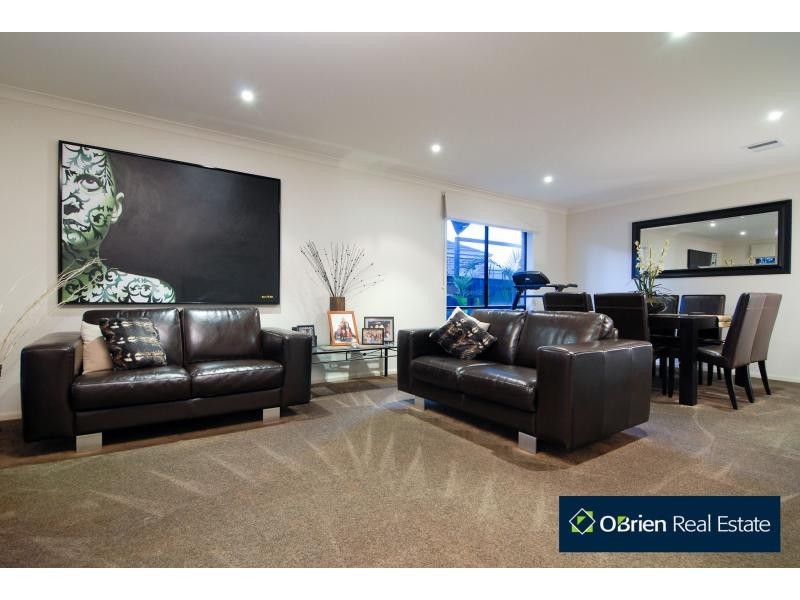 16 Ambiance Crescent, Narre Warren South VIC 3805
