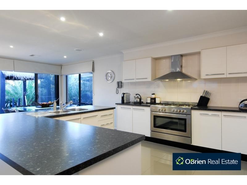 16 Ambiance Crescent, Narre Warren South VIC 3805