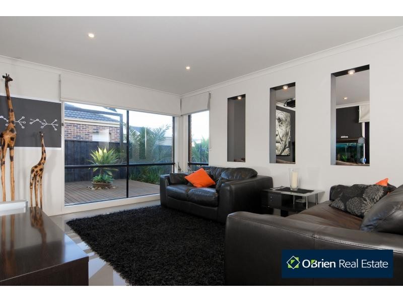 16 Ambiance Crescent, Narre Warren South VIC 3805