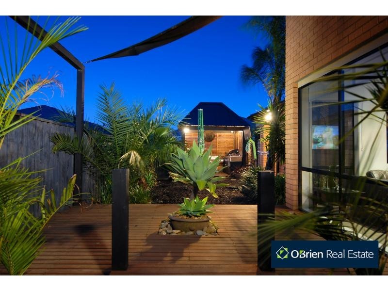 16 Ambiance Crescent, Narre Warren South VIC 3805
