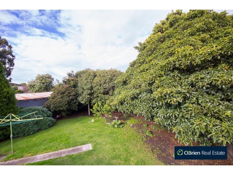 44 Cochrane Street, Cranbourne VIC 3977