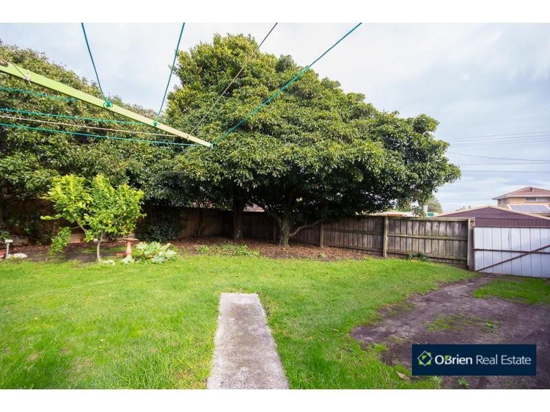 44 Cochrane Street, Cranbourne VIC 3977