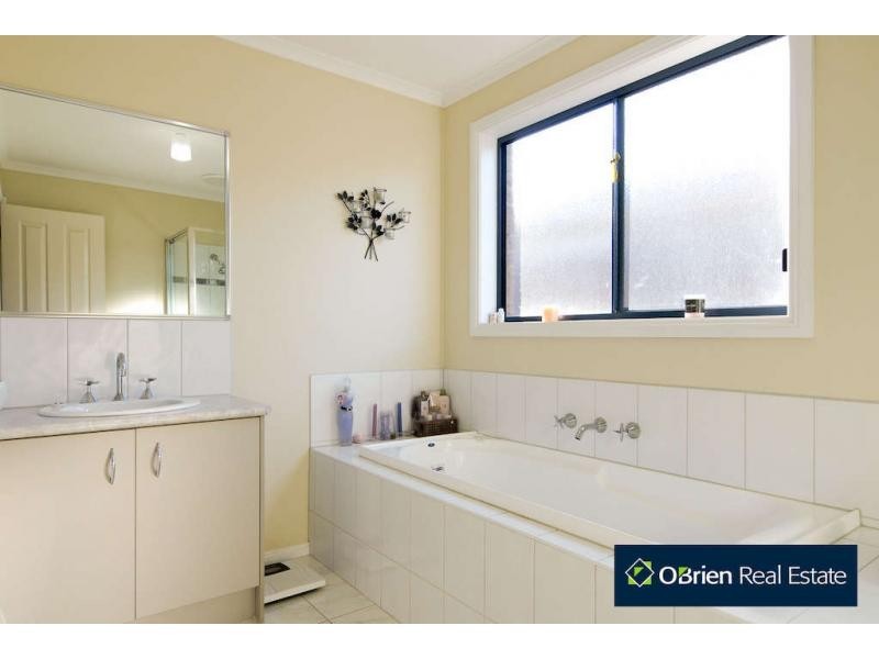 83 Breens Road, Cranbourne West VIC 3977