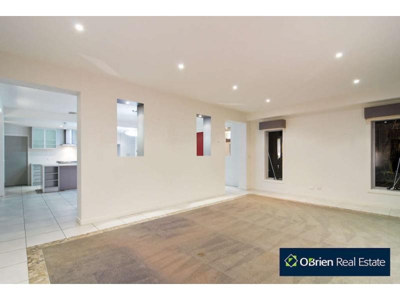 47 Golden Grove, Narre Warren South VIC 3805