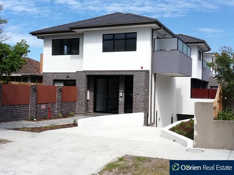 8/75 Lillimur Road, Ormond VIC 3204