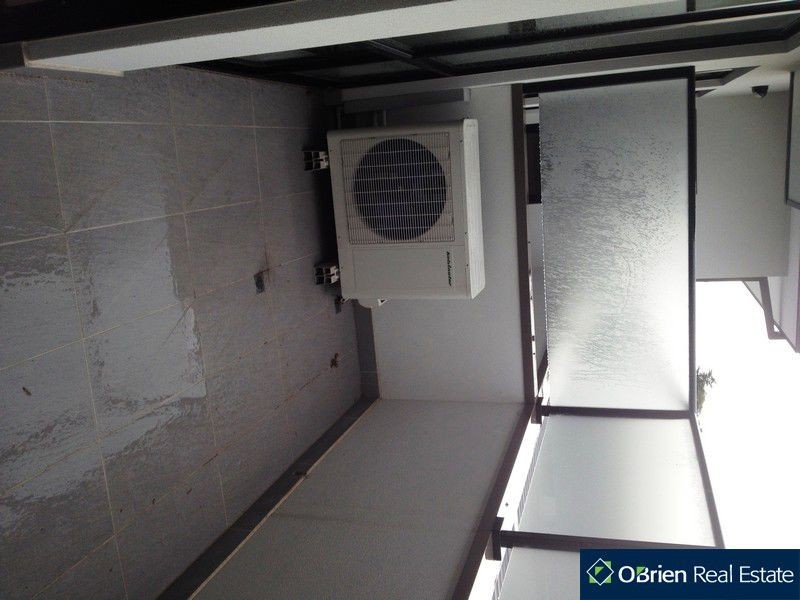 8/75 Lillimur Road, Ormond VIC 3204