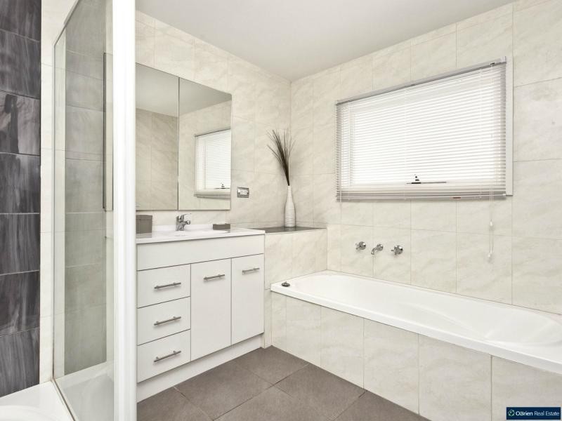 5 Valetta Street, Clyde VIC 3978