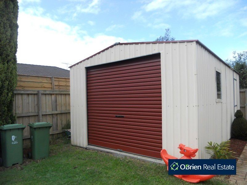 34 Marlesford Crescent, Berwick VIC 3806