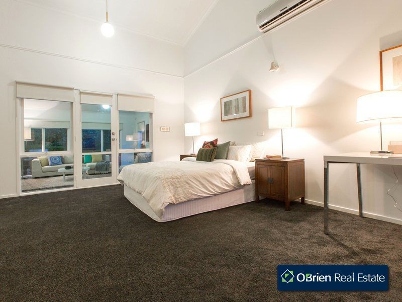 8 Aranmore Crescent, Narre Warren North VIC 3804