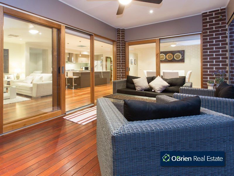 4 Grand Manor Drive, Berwick VIC 3806