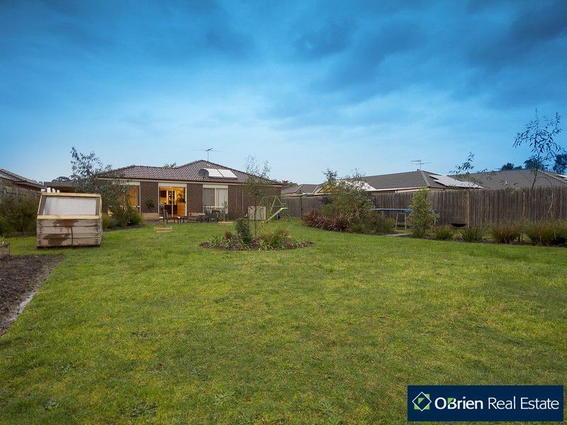 12 Iriswells Close, Tooradin VIC 3980