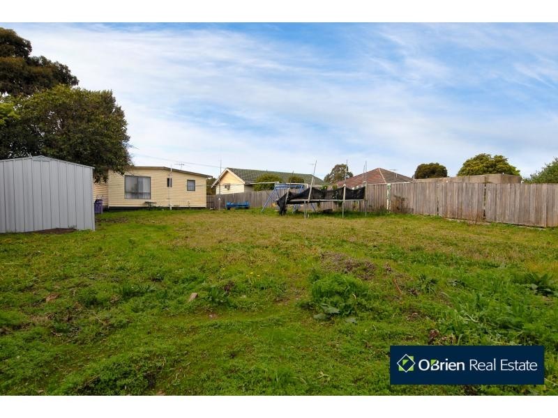 41 Lurline Street, Cranbourne VIC 3977