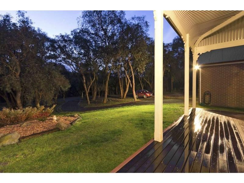 26 Baroona Road, Maryknoll VIC 3812