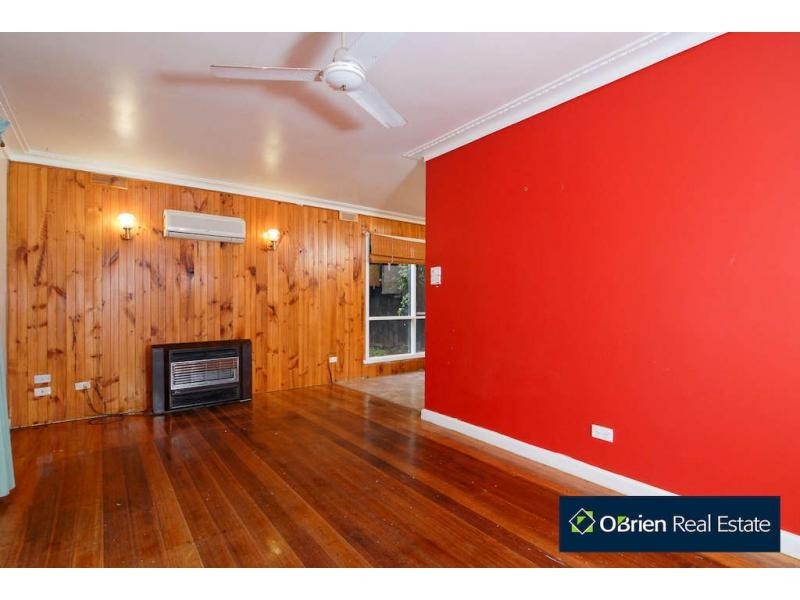 31 Loch Street, Cranbourne VIC 3977