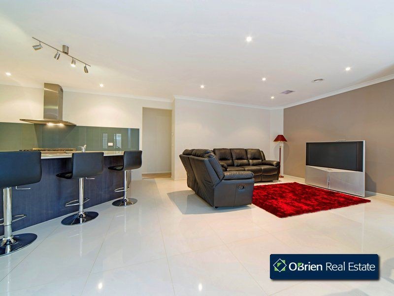 16 Noremac Grove, Lyndhurst VIC 3975