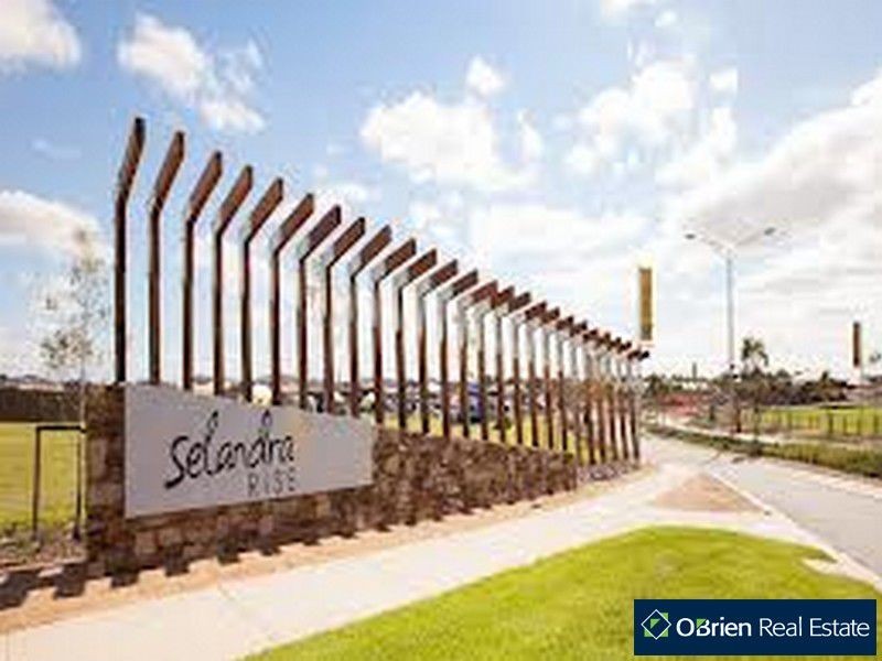 10 Flemington Way, Clyde North VIC 3978