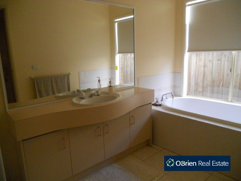 14 Byron Court, Narre Warren South VIC 3805
