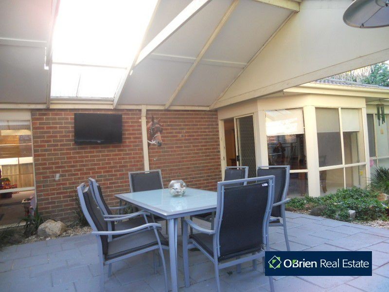 14 Byron Court, Narre Warren South VIC 3805