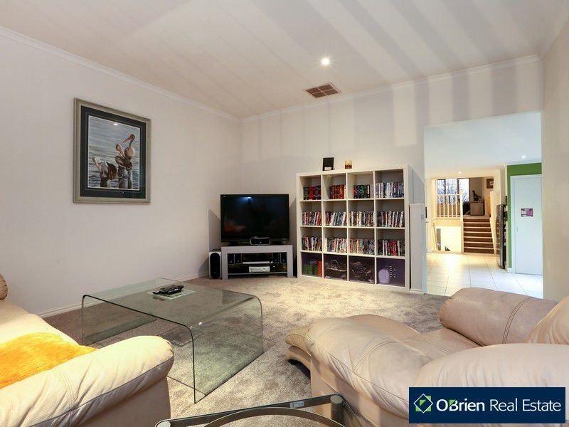 22 Fairholme Boulevard, Berwick VIC 3806