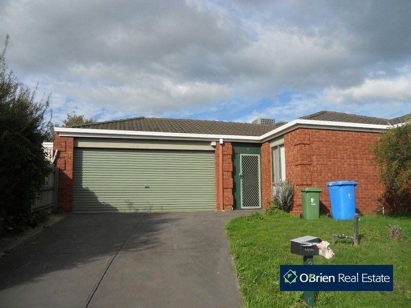 34 Bellarine Drive, Cranbourne VIC 3977
