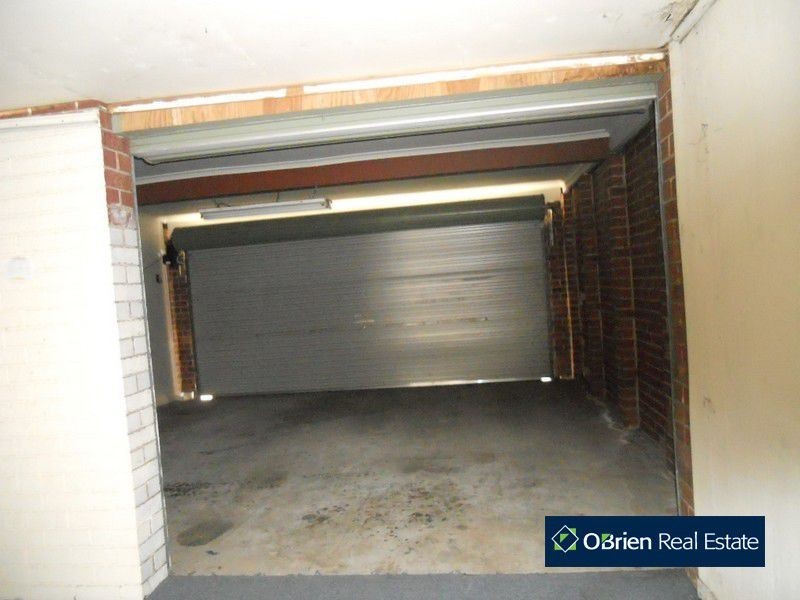 34 Bellarine Drive, Cranbourne VIC 3977