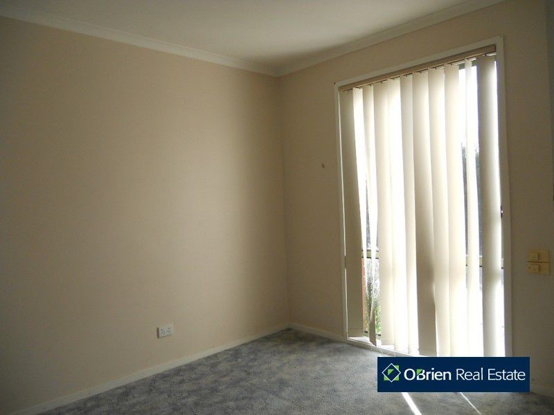 34 Bellarine Drive, Cranbourne VIC 3977
