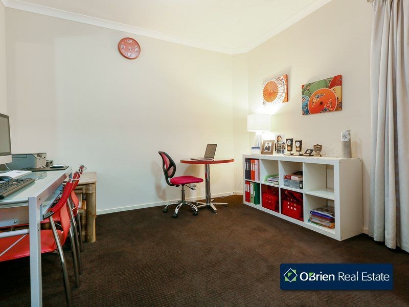 11 Manorwood Way, Berwick VIC 3806