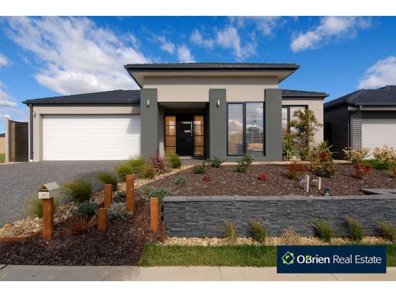 29 Alarah Boulevard, Cranbourne West VIC 3977