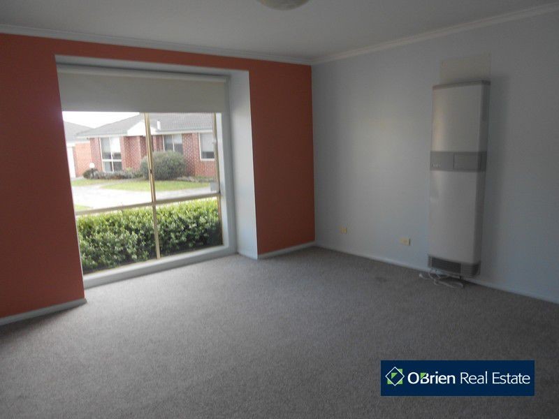 3/52 Bellevue Drive, Berwick VIC 3806