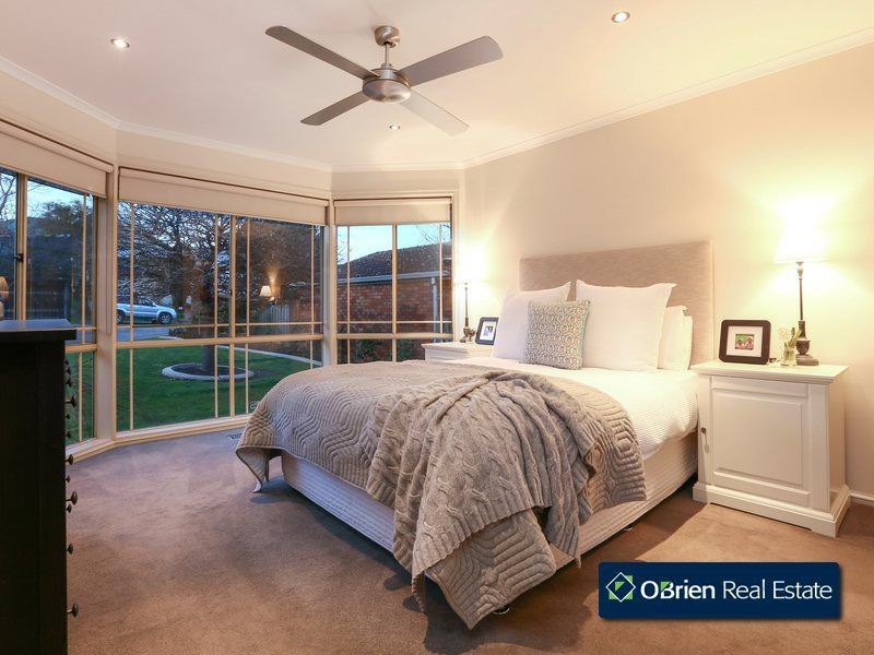 49 Edrington Park Drive, Berwick VIC 3806