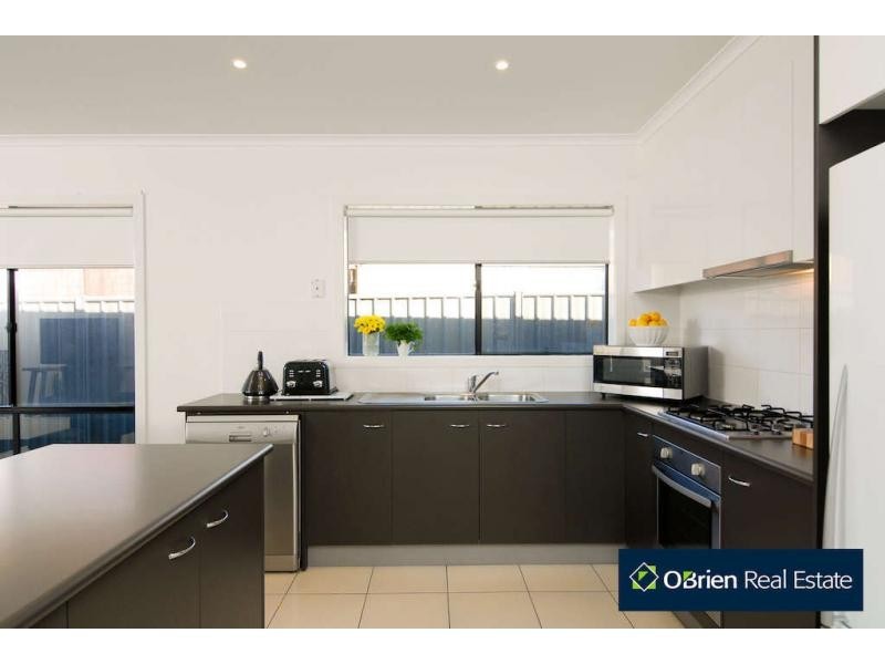 45 Prosperity Avenue, Cranbourne North VIC 3977