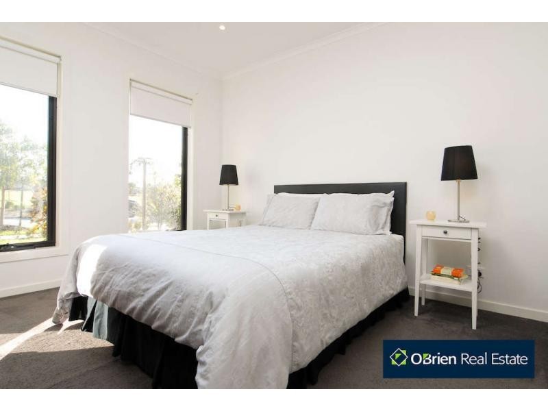 45 Prosperity Avenue, Cranbourne North VIC 3977