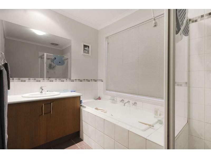 53 Tipperary Circuit, Pakenham VIC 3810